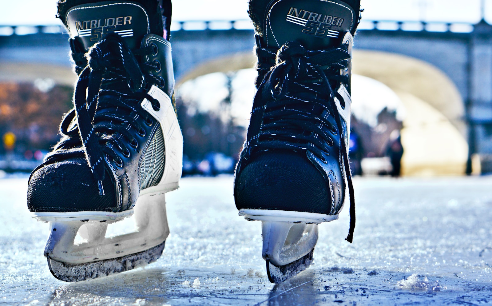 Durée d&rsquo;un match de hockey sur glace : Analyse des prolongations et des tirs au but