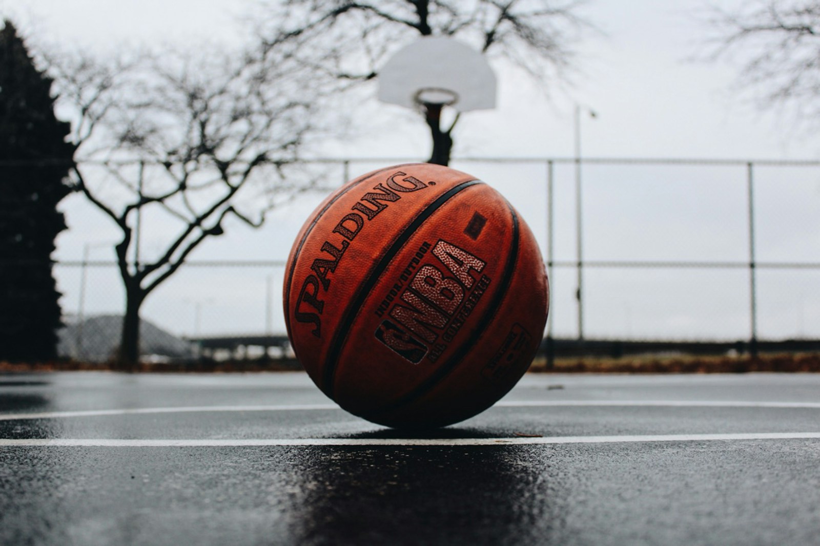 Durée d&rsquo;un match de basket : Facteurs influençant la longueur du jeu
