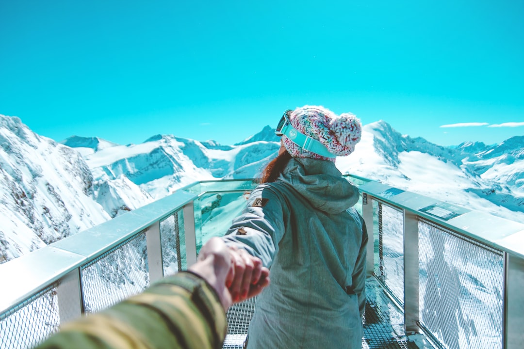 Quel ski choisir pour débuter : guide pratique pour faire le bon choix
