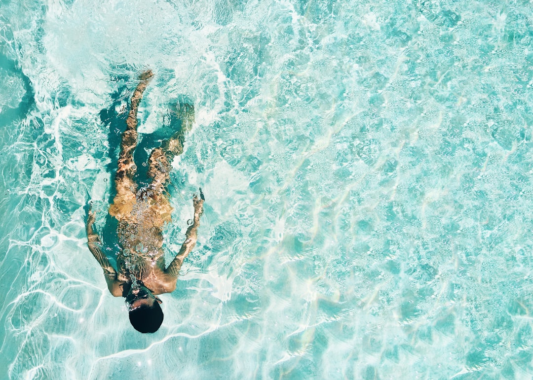 Combien de cours de natation pour apprendre à nager ? Le temps nécessaire expliqué